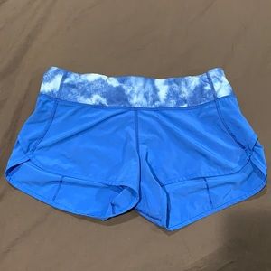 Lululemon shorts size 6
